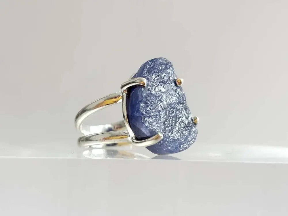 ARYA Rough Tanzanite Solitaire Gemstone Sterling Silver Claw Prong Set 925 Vinta